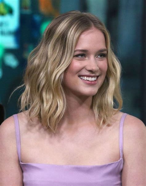 elizabeth lail porno|Vídeos pornôs com Elizabeth Lail 